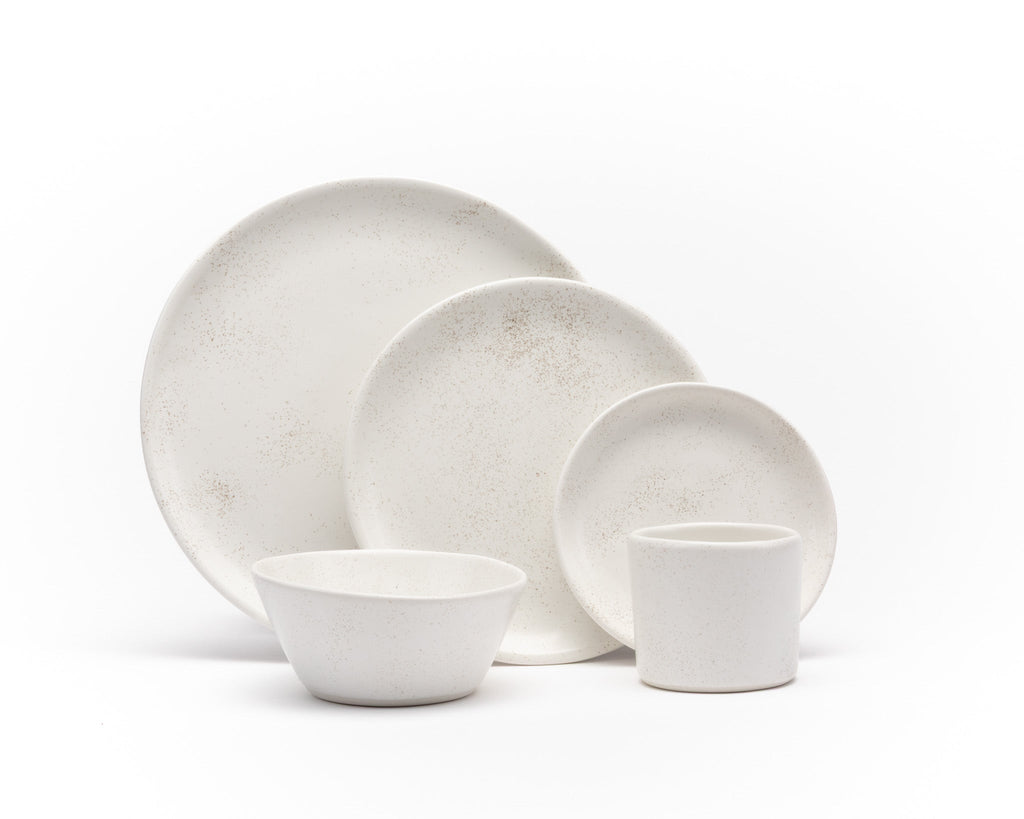 HAAND Hestia 5-Piece Dinner Setting – Handcrafted Porcelain Dinnerware Set