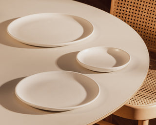 HAAND Hestia 7-Piece Dinner Setting – Handcrafted Porcelain Dinnerware Set