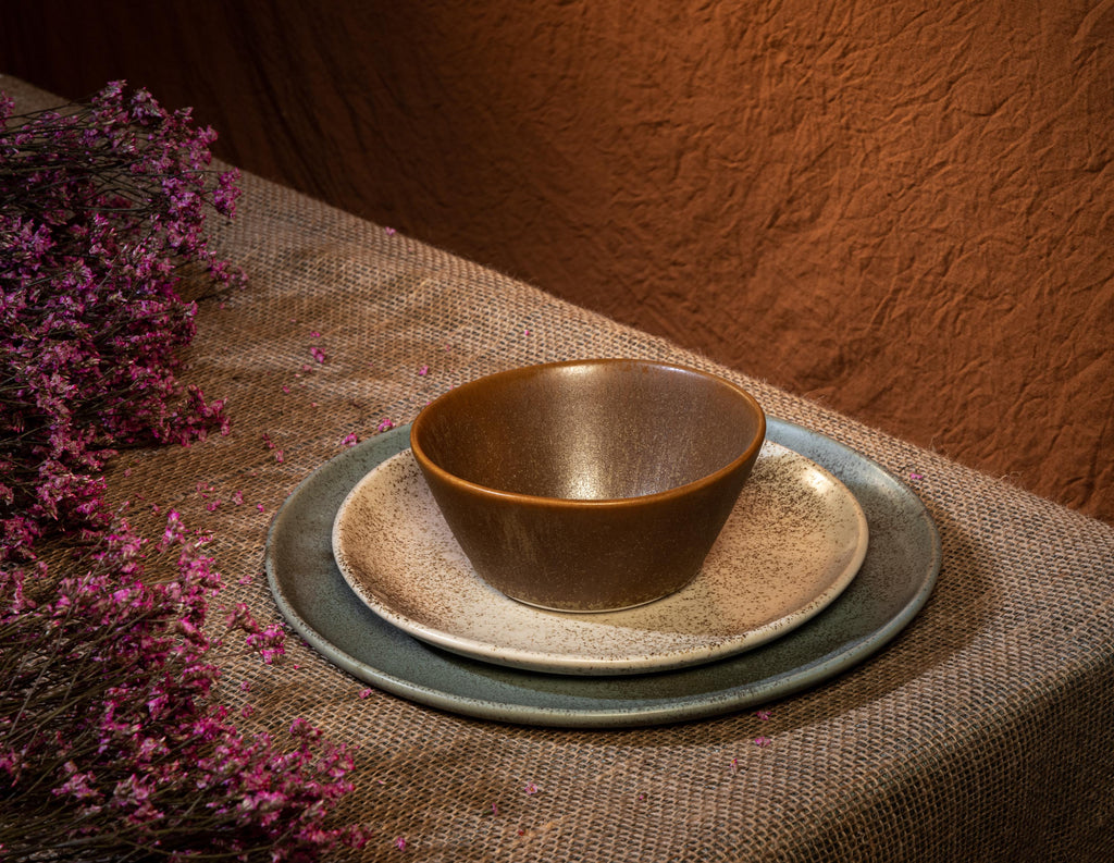 HAAND Hestia 3-Piece Dinner Setting – Handcrafted Porcelain Place Setting