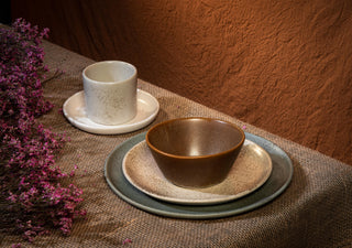 HAAND Hestia 5-Piece Dinner Setting – Handcrafted Porcelain Dinnerware Set