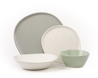 HAAND Ripple 4-Piece Dinner Setting – Handcrafted Porcelain Dinnerware Set