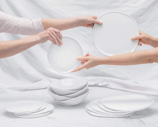 HAAND Ripple 4-Piece Dinner Setting – Handcrafted Porcelain Dinnerware Set