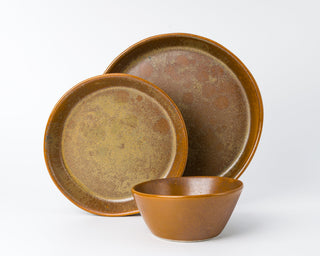 HAAND Skali Coupe 3-Piece Dinner Setting – Handcrafted Porcelain Place Setting