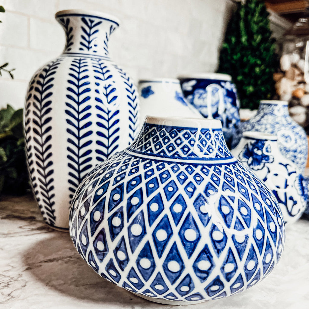 Samira Blue & White Chinoiserie Porcelain Vases – Hand-Painted Collection