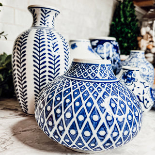 Samira Blue & White Chinoiserie Porcelain Vases – Hand-Painted Collection