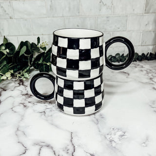 Retro Black & White Checkered Ceramic Mug – Vintage Gingham Coffee Mug (13.5 oz)