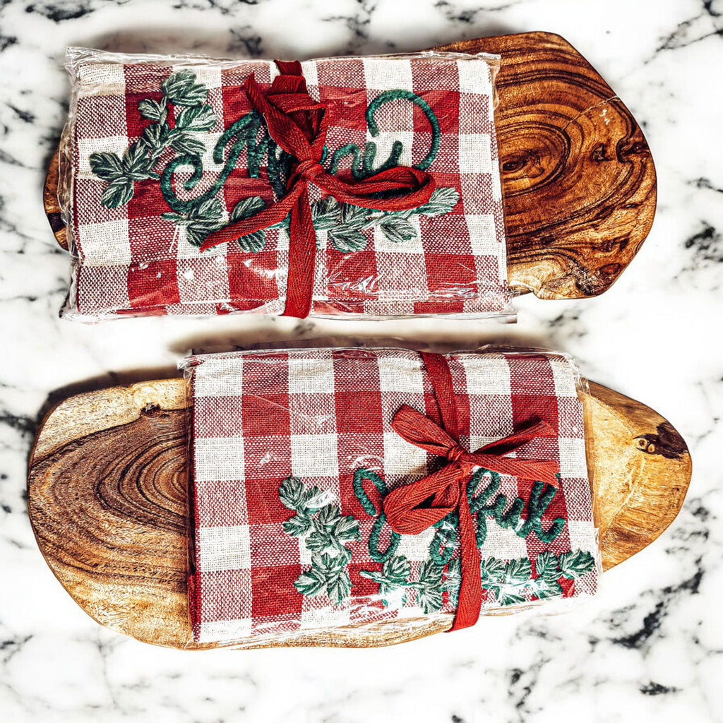 Holiday Charcuterie Board & Tartan Kitchen Towel Set – Merry or Joyful