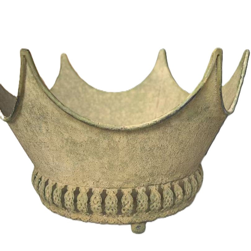 Rustic Crown-Shaped Metal Pedestal Planter