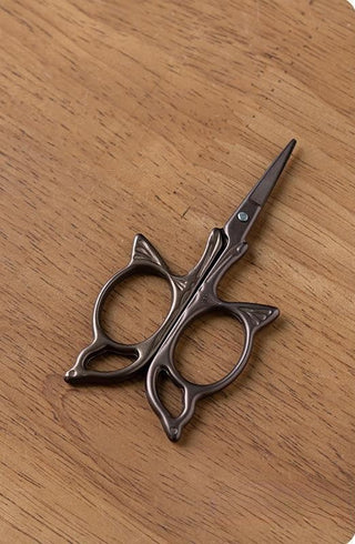 Vintage-Style Embroidery Scissors with Brocade Sheath