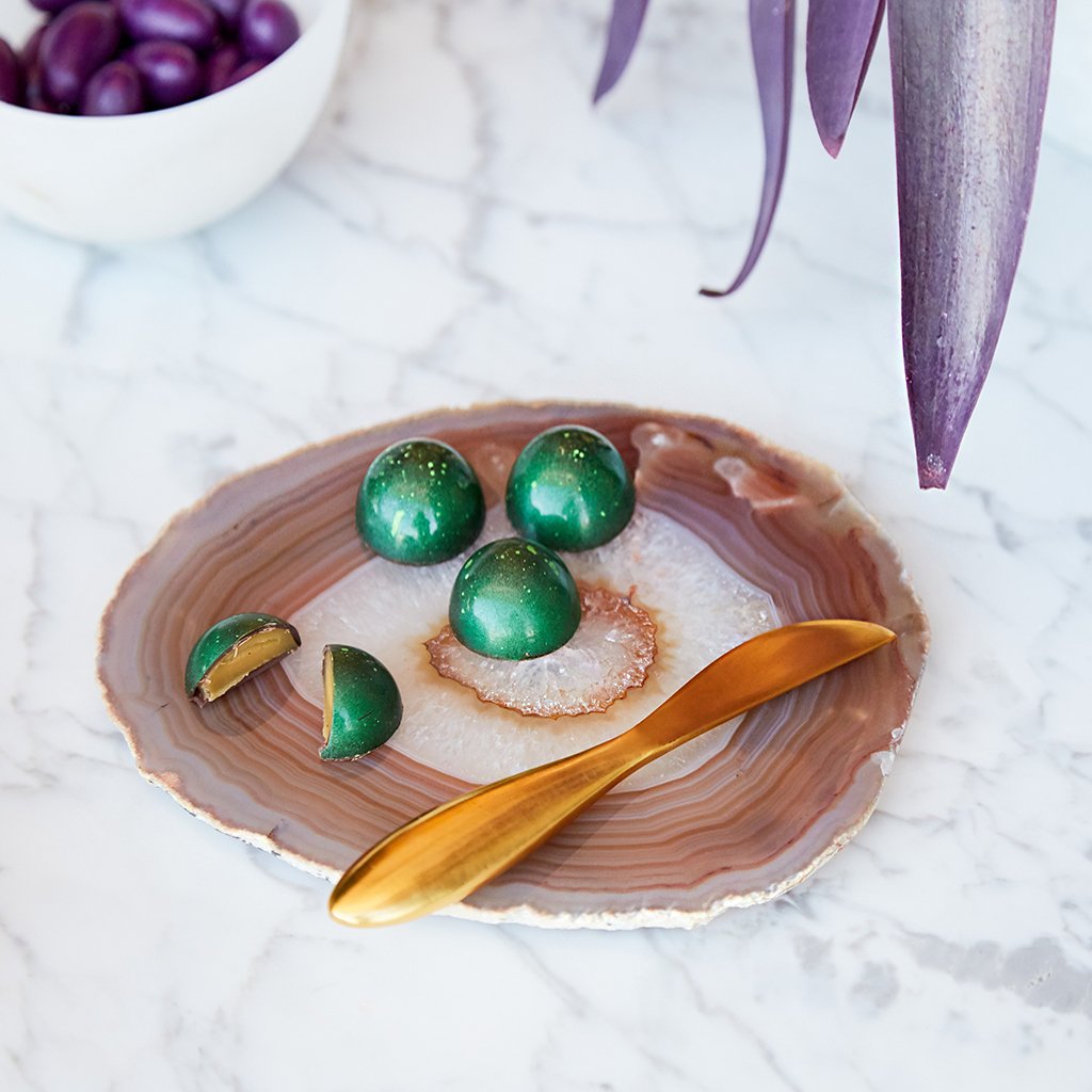 Ita Gemstone Cheese Plate & Spreader Set in Sand Agate & Gold