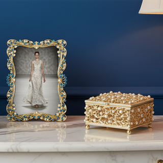 Audrey Capri Picture Frame