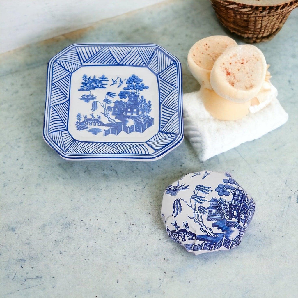 Chinoiserie Soap & Porcelain Dish Set – Blue Willow Sandalwood Gift Set