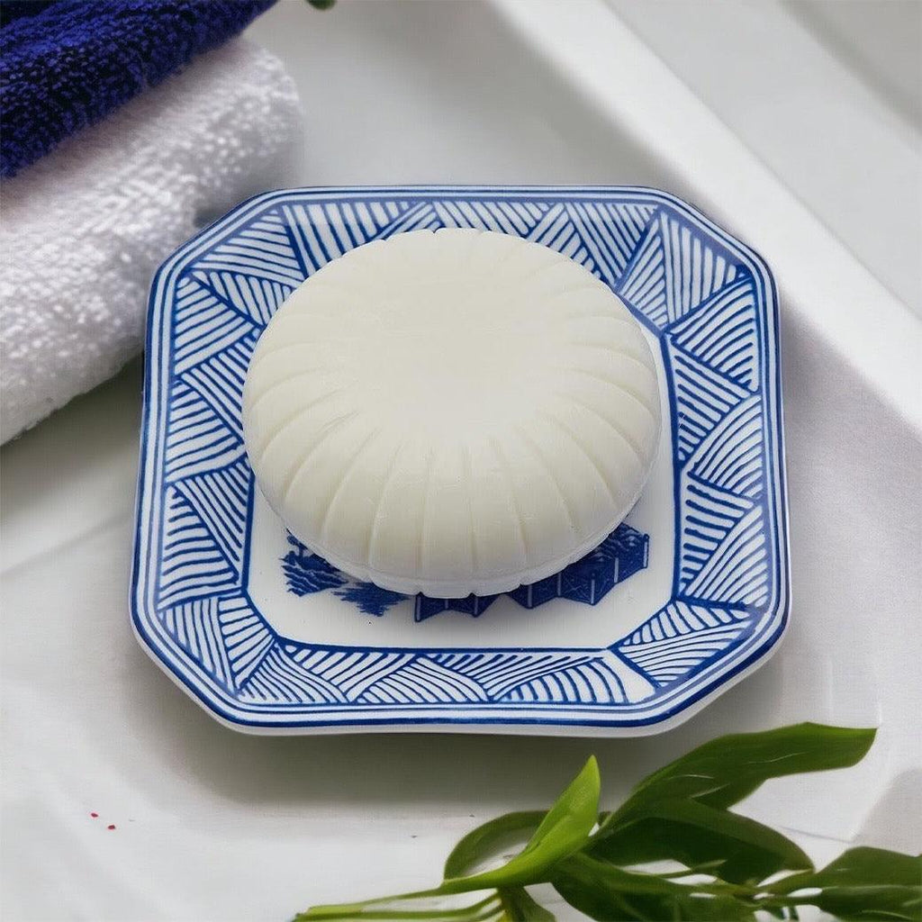 Chinoiserie Soap & Porcelain Dish Set – Blue Willow Sandalwood Gift Set
