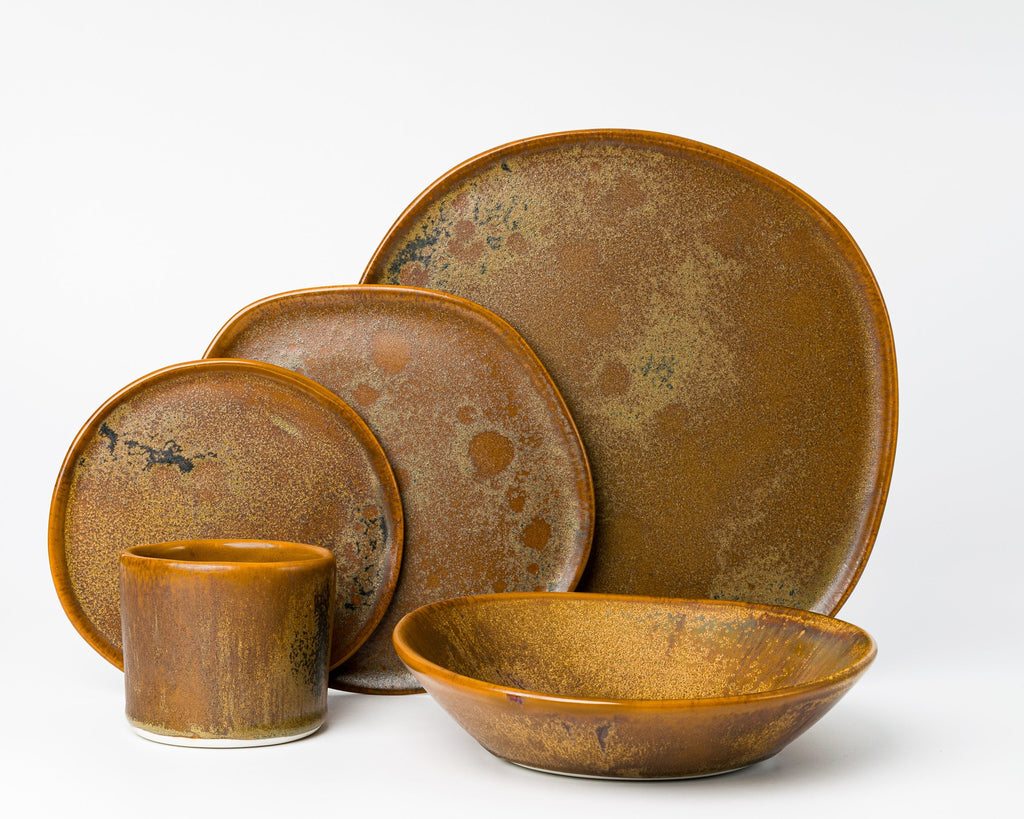 HAAND Ripple 5-Piece Dinner Setting – Handcrafted Porcelain Dinnerware Set