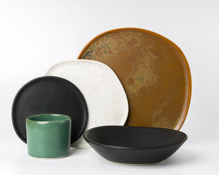 HAAND Ripple 5-Piece Dinner Setting – Handcrafted Porcelain Dinnerware Set
