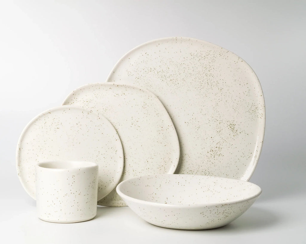HAAND Ripple 5-Piece Dinner Setting – Handcrafted Porcelain Dinnerware Set