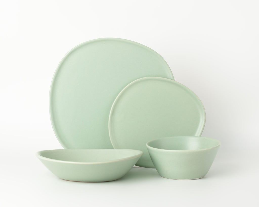 HAAND Ripple 4-Piece Dinner Setting – Handcrafted Porcelain Dinnerware Set