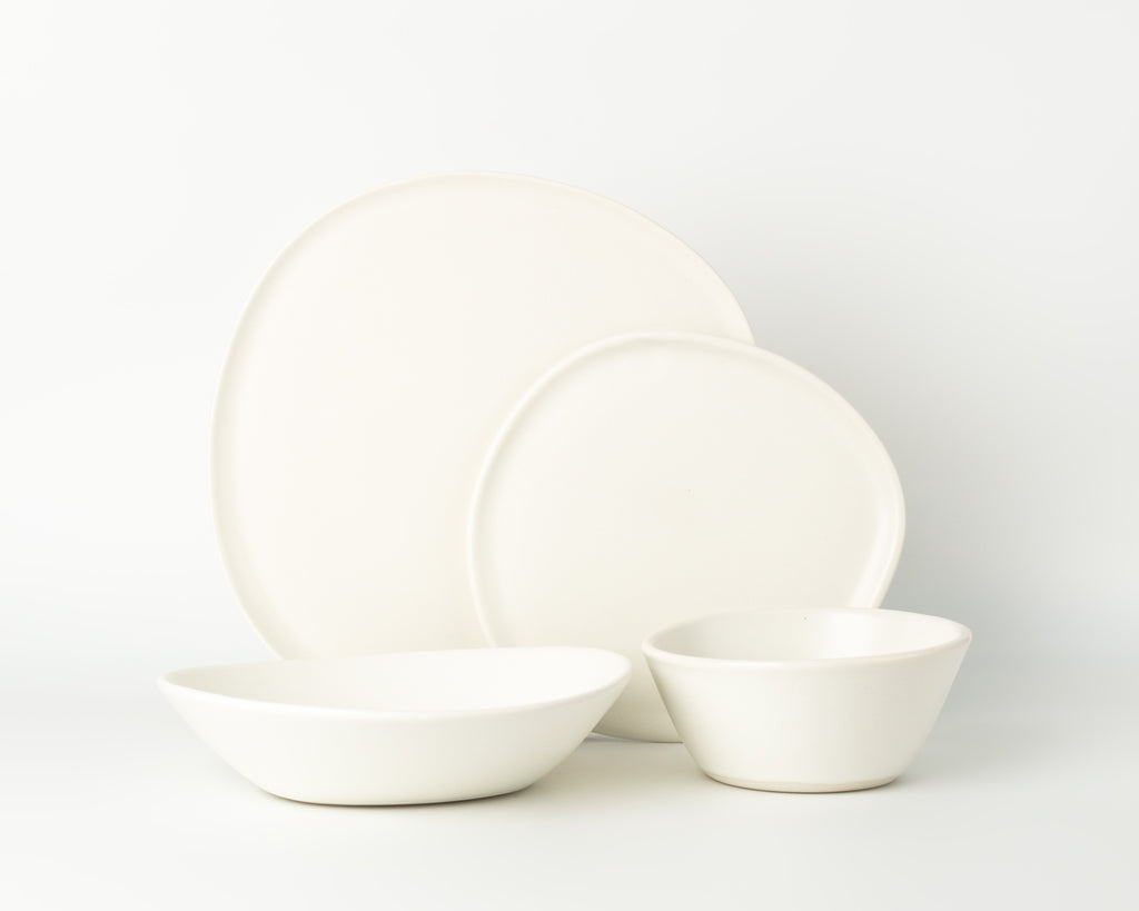 HAAND Ripple 4-Piece Dinner Setting – Handcrafted Porcelain Dinnerware Set