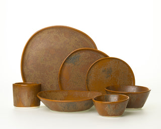 HAAND Ripple 7-Piece Dinner Setting – Handcrafted Porcelain Dinnerware Set