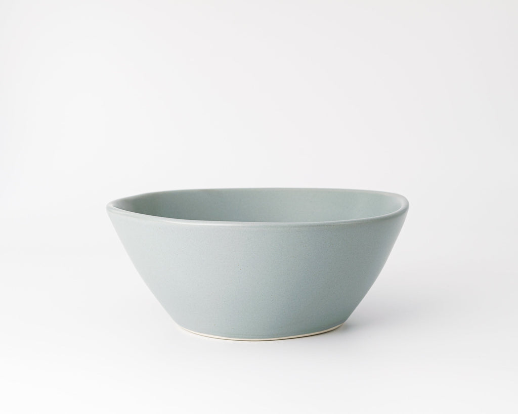 HAAND Hestia Sharing Bowl – Handcrafted Porcelain Serving Bowl