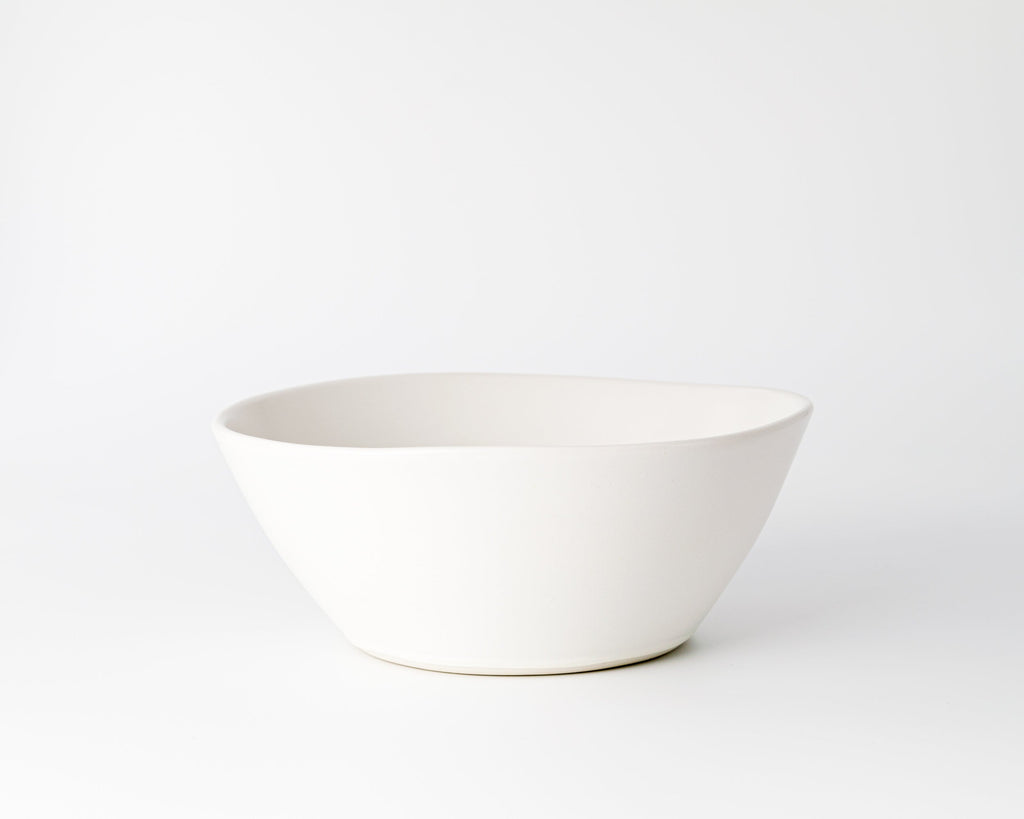 HAAND Hestia Sharing Bowl – Handcrafted Porcelain Serving Bowl
