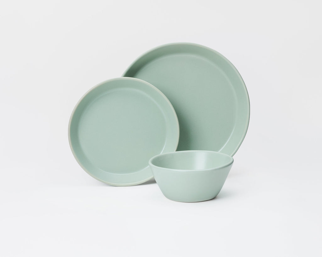 HAAND Skali Coupe 3-Piece Dinner Setting – Handcrafted Porcelain Place Setting