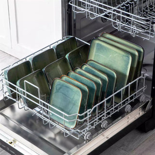 Stern 18 Piece Square Stoneware Dinnerware Set – Service for 6