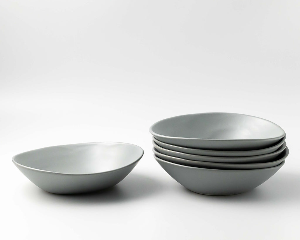 HAAND Ripple Pasta Bowl – Handcrafted Porcelain Serving Bowl