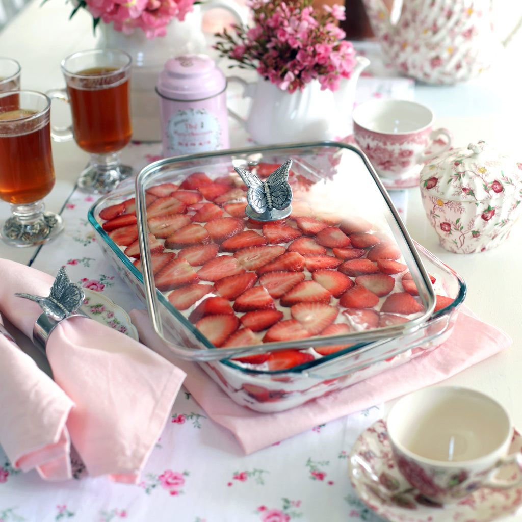 Butterfly Lid Pyrex 3-Quart Baking Dish