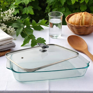 Butterfly Lid Pyrex 3-Quart Baking Dish