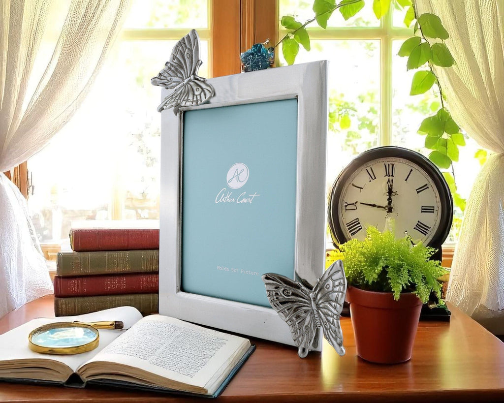 Butterfly Photo Frame in Elegant Metal Design