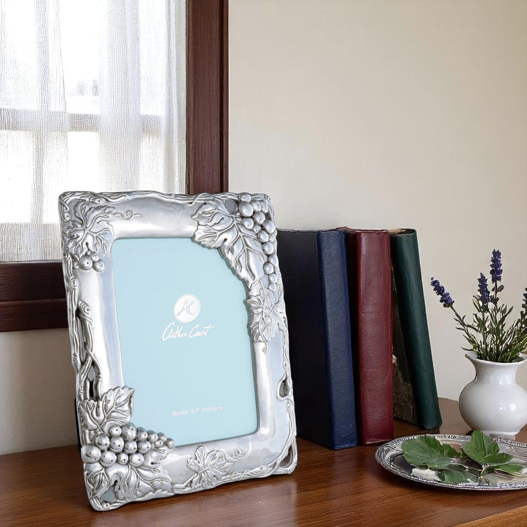 Sculpted Grape Photo Frame 5×7 | Refined Decorative Accent