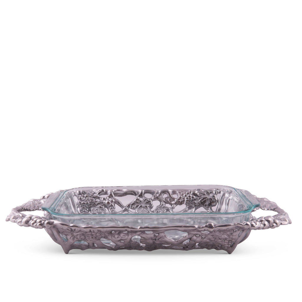 Sculpted Grape Pyrex Holder 3-Qt | Timeless Table Elegance