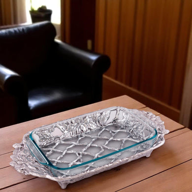 Magnolia Pyrex Holder 3 Qt Table Accent