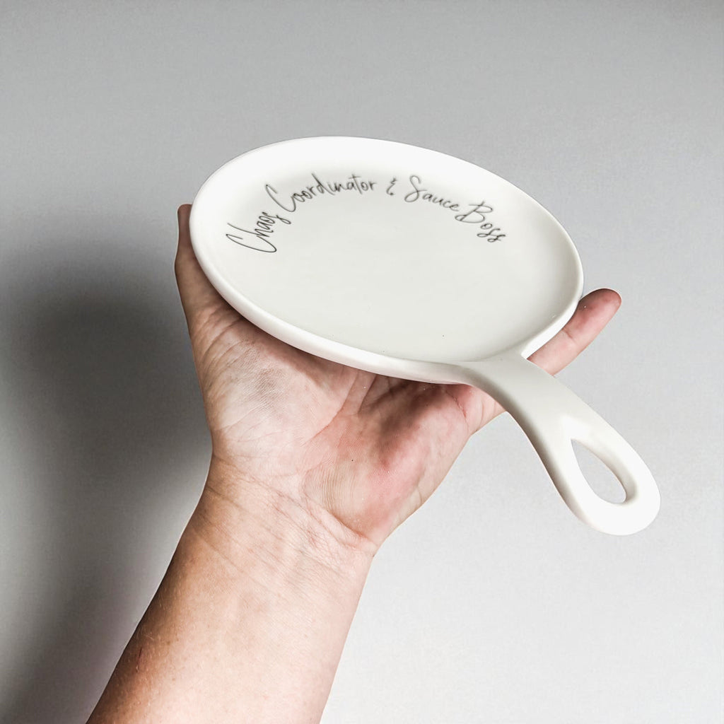 Chaos & Sauce Boss Spoon Rest with Wooden Spoon – Funny Porcelain Kitchen Gift