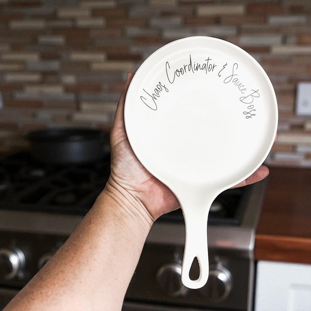 Chaos & Sauce Boss Spoon Rest with Wooden Spoon – Funny Porcelain Kitchen Gift