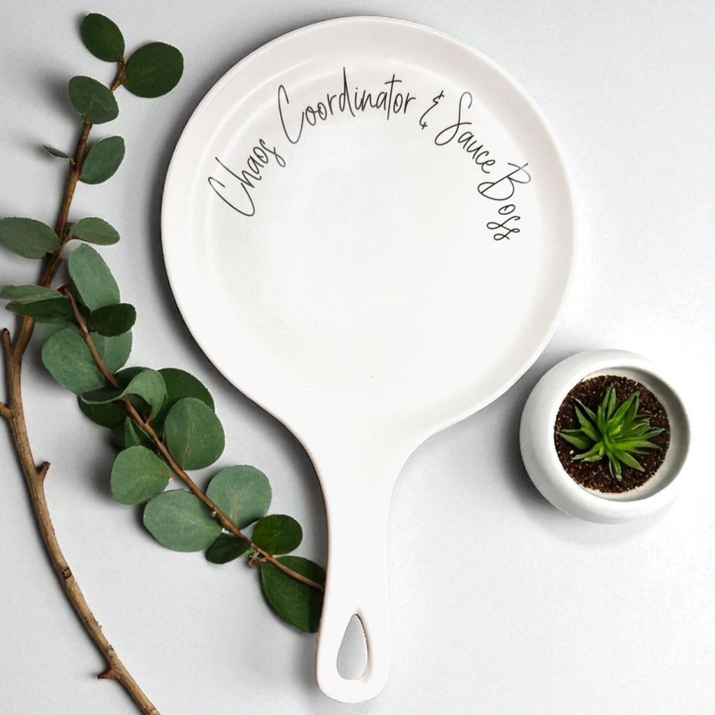 Chaos & Sauce Boss Spoon Rest with Wooden Spoon – Funny Porcelain Kitchen Gift