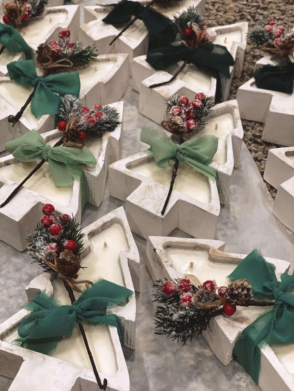 Christmas Tree Candle - Festive Holiday Scented Candle for Christmas Decor