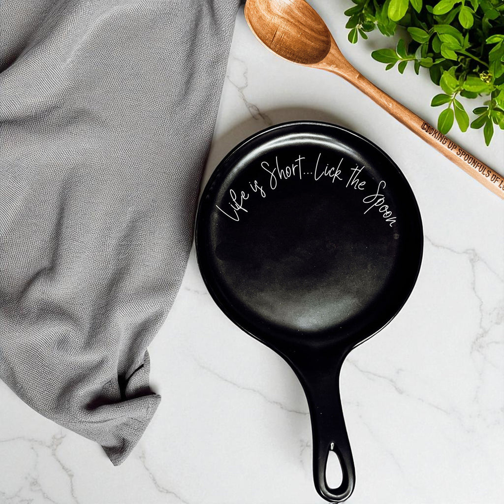 Lick the Spoon Cursive Spoon Rest with Wooden Spoon – Funny Porcelain Kitchen Gift