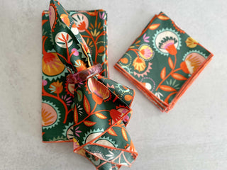 Elegant Desert Bloom Cotton Napkins – 4-Piece Vibrant Table Linen Set