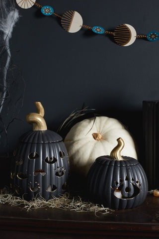 ELMSLIE BLACK PUMPKIN CANDLE HOLDER - Anara Lifestyle