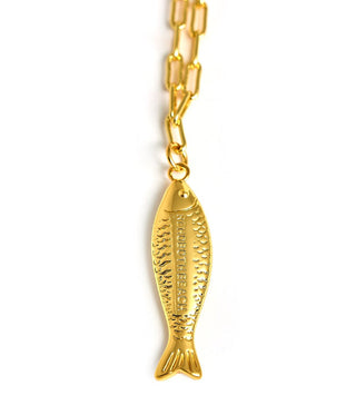 Fish Beach Town Charm Necklace – 18K Gold Plated