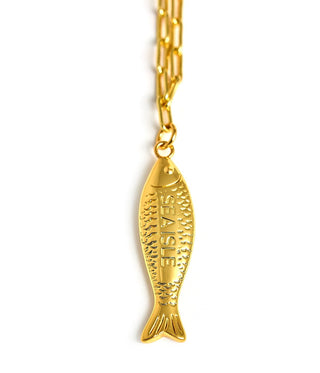 Fish Beach Town Charm Necklace – 18K Gold Plated