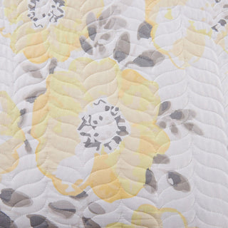 Elegant Reversible Floral Quilt Set – Helene Collection (3-Piece)