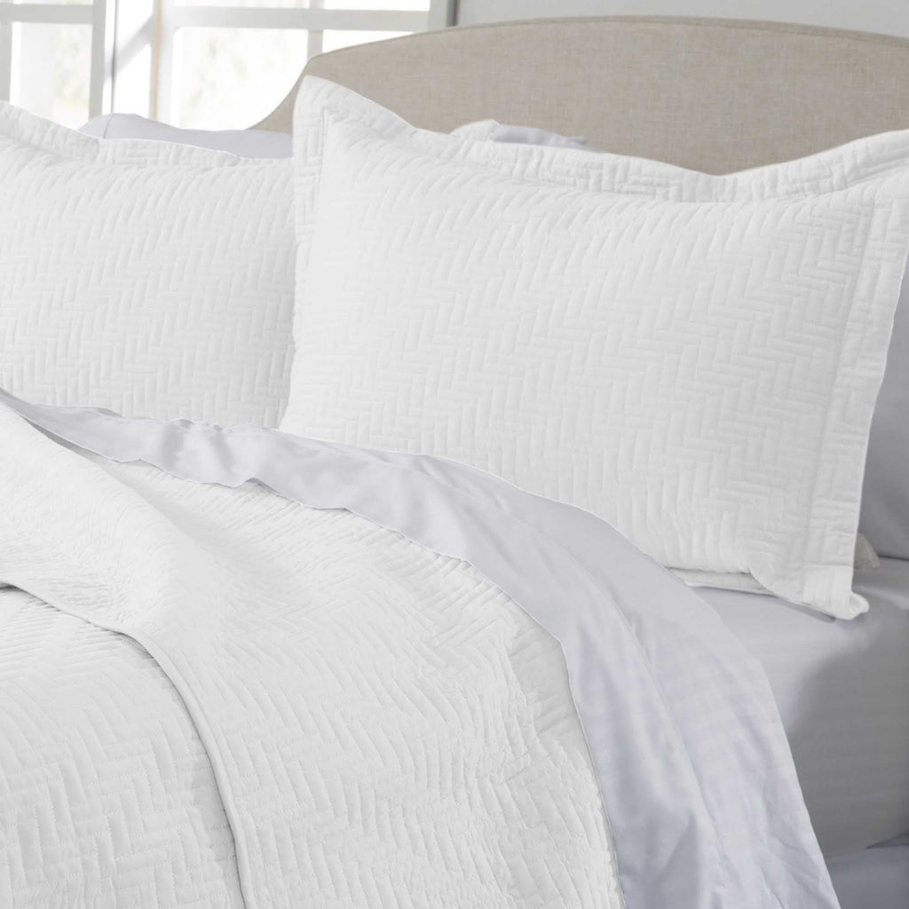 Elegant Herringbone Stitched Quilt Set – Louise Collection (3-Piece)