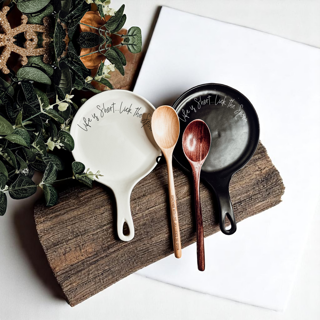Lick the Spoon Cursive Spoon Rest with Wooden Spoon – Funny Porcelain Kitchen Gift