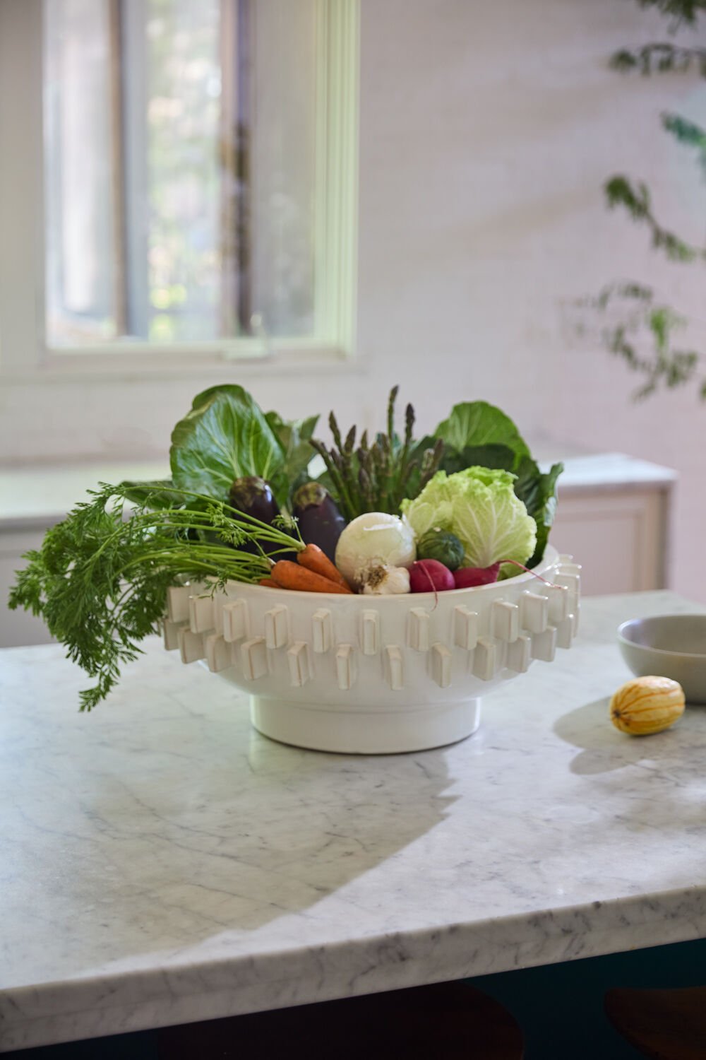 Modern White Ceramic Rhea Bowl - Anara Lifestyle