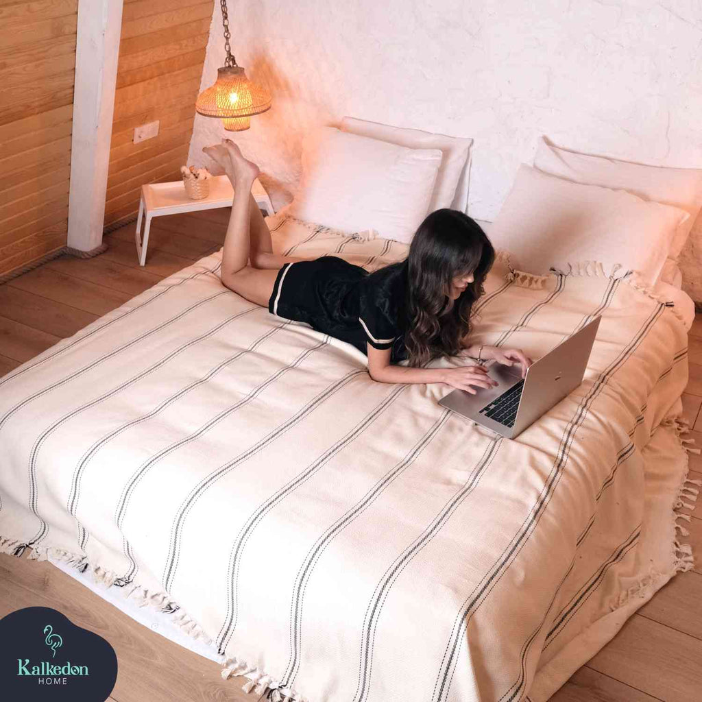 Handwoven Cotton Throw Blanket | 4-Layer Muslin Queen Size