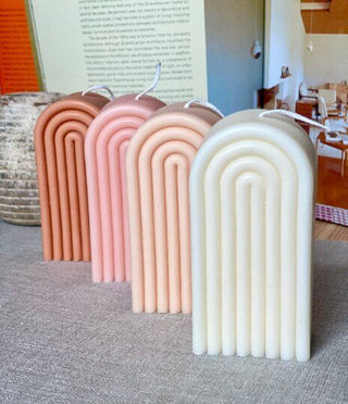 Rainbow Arch Candle – Handcrafted Soy Wax Artistry for a Colorful Touch