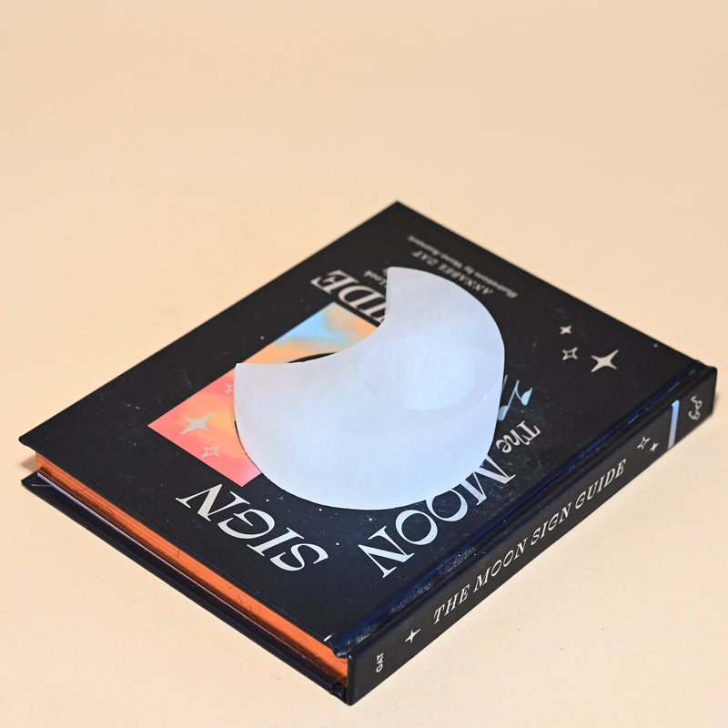 Selenite Moon Candle Holder – Purifying Glow & Elevated Energy